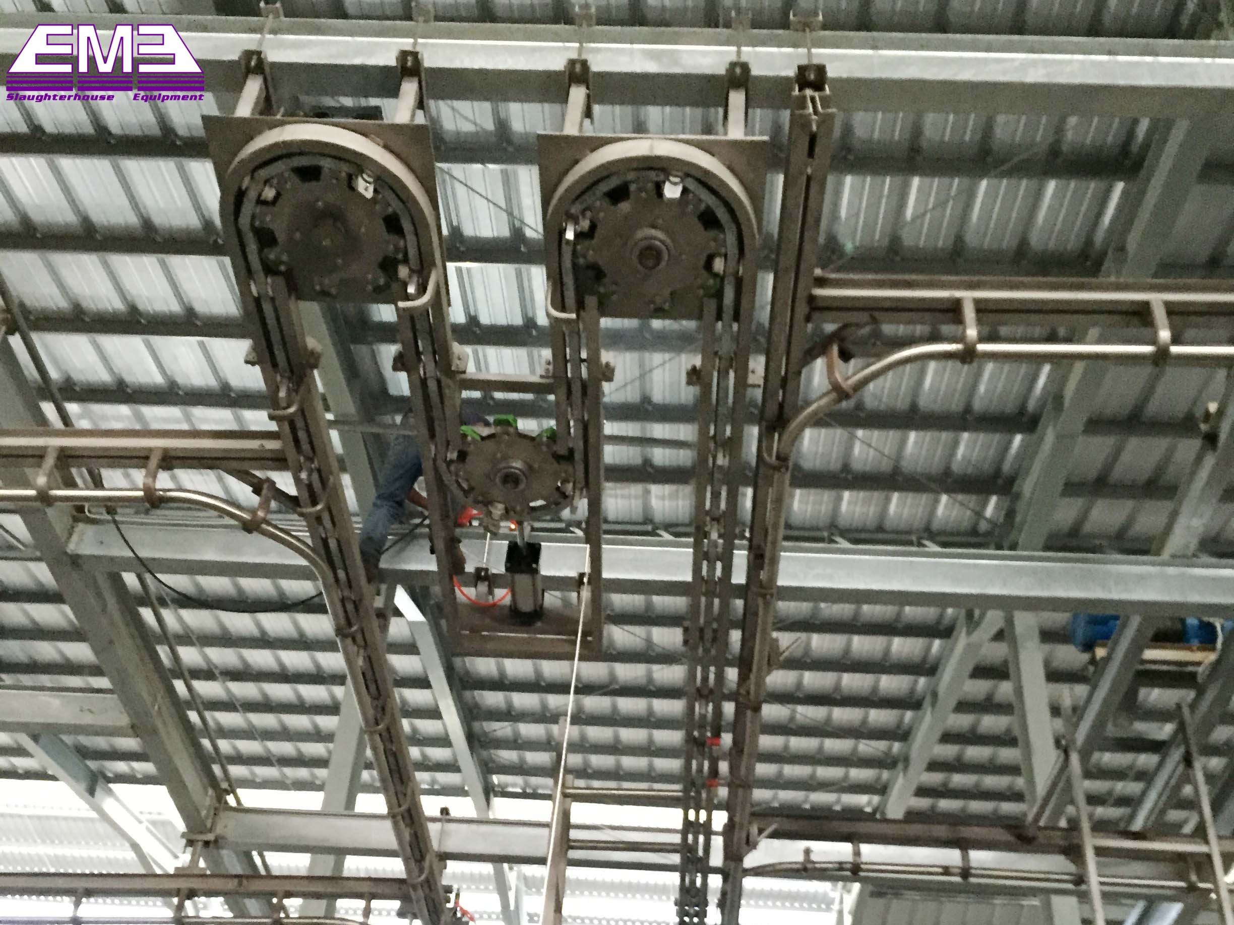 Cow abattoir cattle bleeding automatic convey rail for cattle killing processing