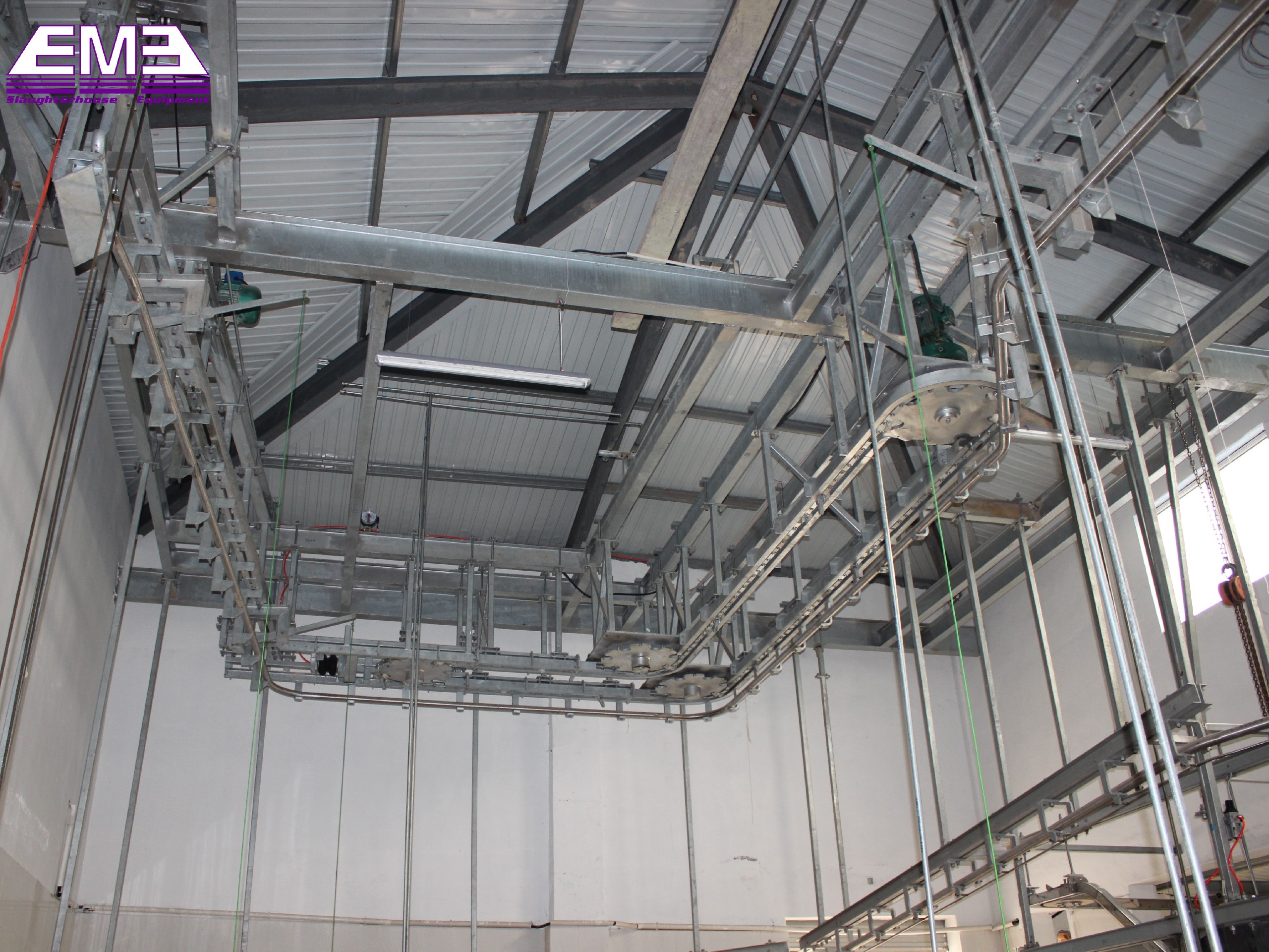 Cow abattoir cattle bleeding automatic convey rail for cattle killing processing