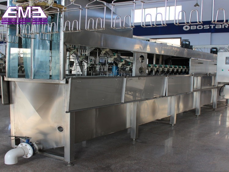 Closed type carcass scalding machine for poultry slaughtering machine