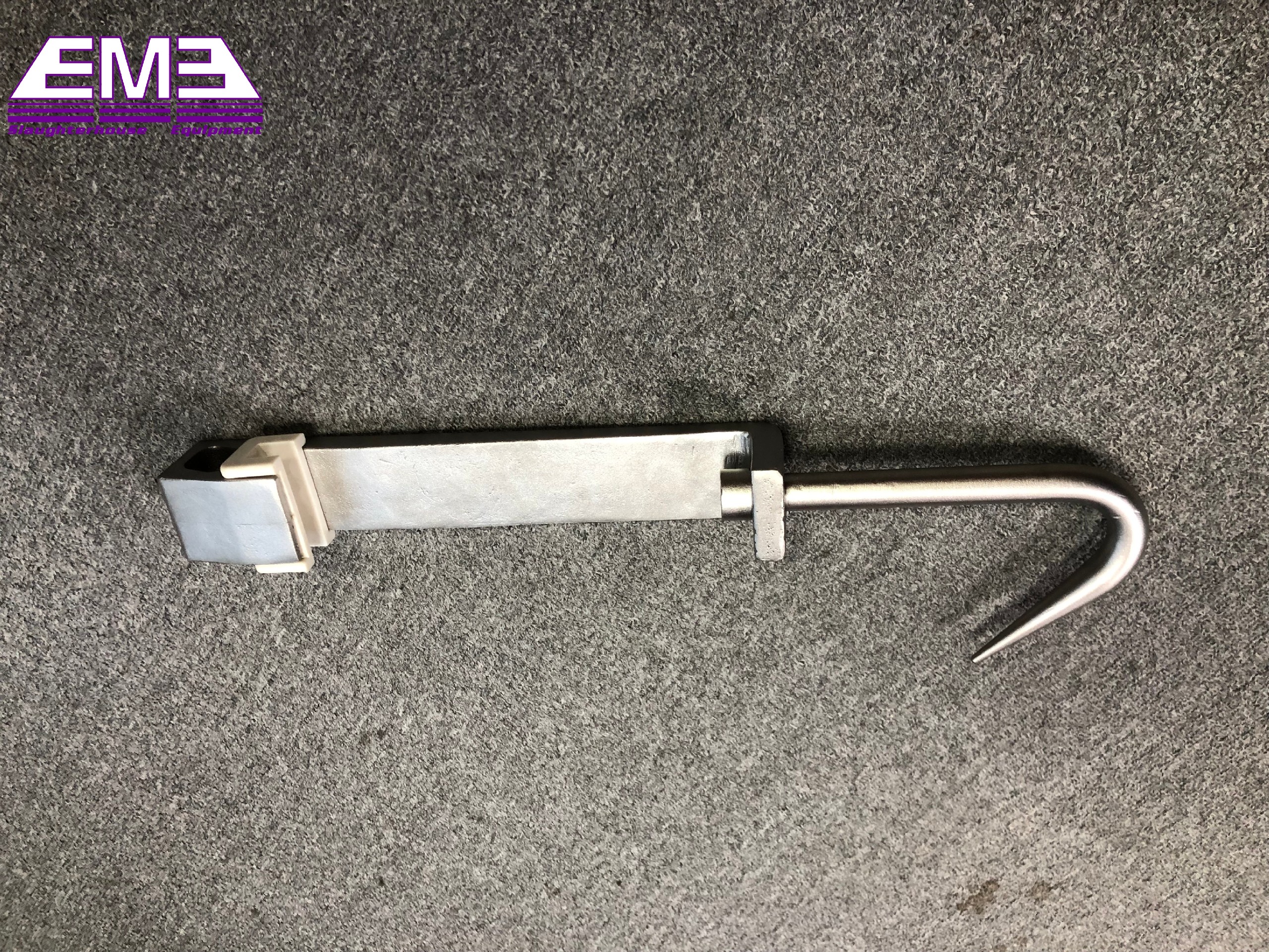 Cattle carcass flat track pulley hook