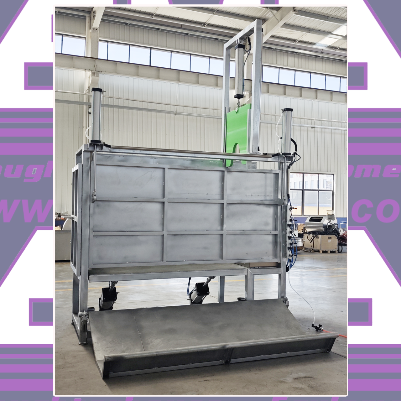Slaughter Equipment:Live cattle pneumatic killing box (Vertical-type)