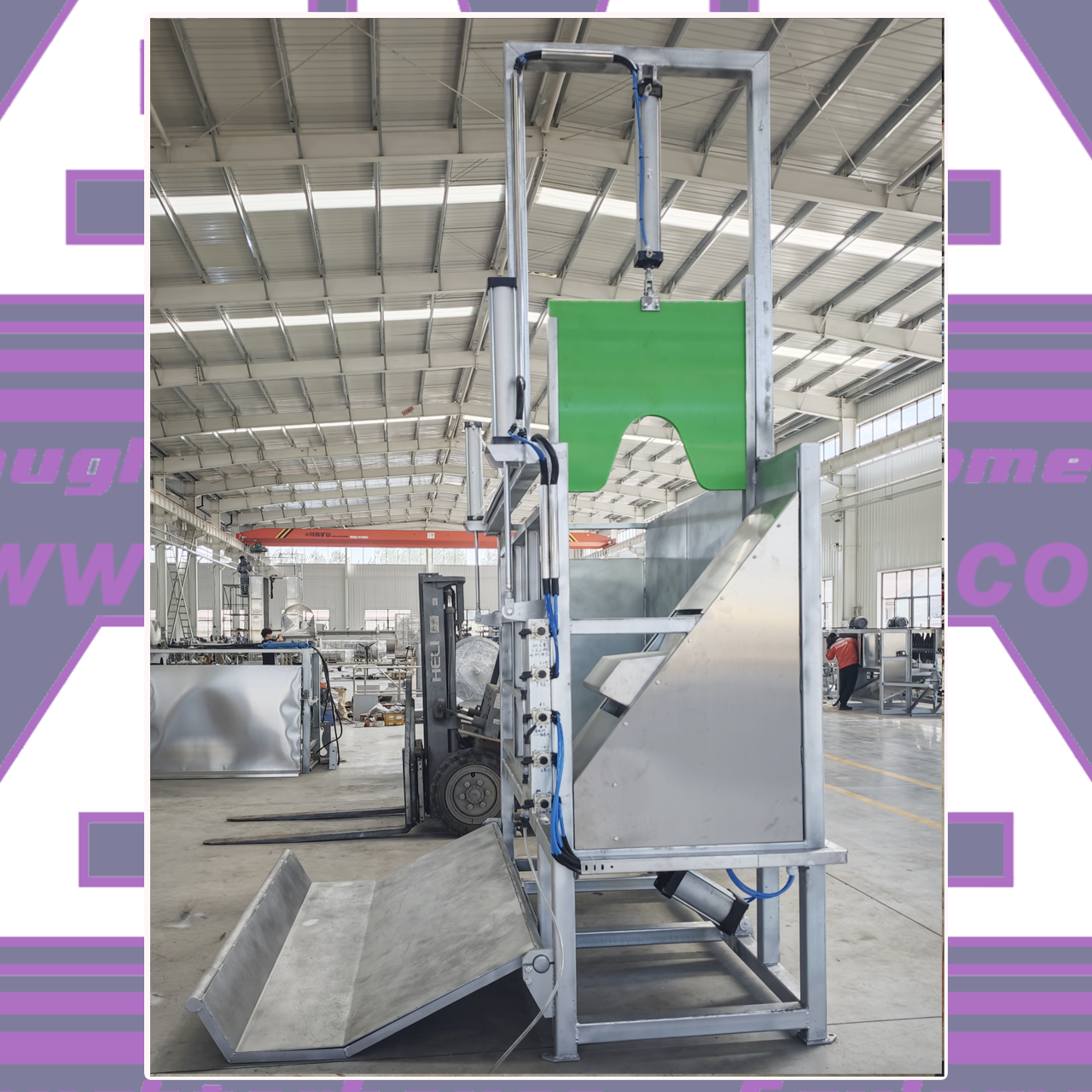 Slaughter Equipment:Live cattle pneumatic killing box (Vertical-type)